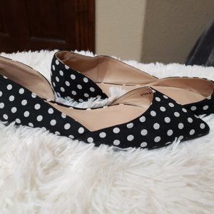 Black & white polka dot flats!
